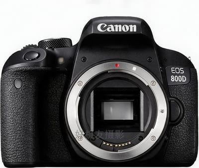 EOS 800D